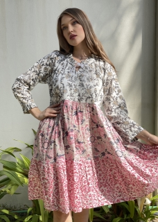 صورة Floral block print dress