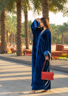 صورة Velvet Abaya