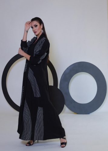 Picture of Black linen abaya 