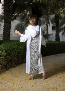 Picture of Hooded arabesque calligraphy kaftan.