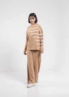 صورة Beige Linear Set