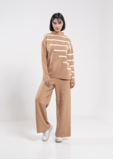 صورة Beige Linear Set