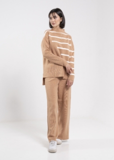 صورة Beige Linear Set