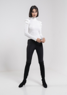 صورة White Top (Winter Collection)