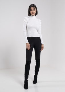 صورة White Top (Winter Collection)