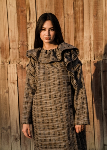 Picture of Wool Ruffled Abaya 