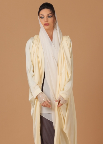 صورة Pure Silk Cream Pleated Sleeves Abaya