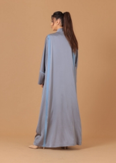 صورة Pure Silk Silver Grey Ribboned Abaya