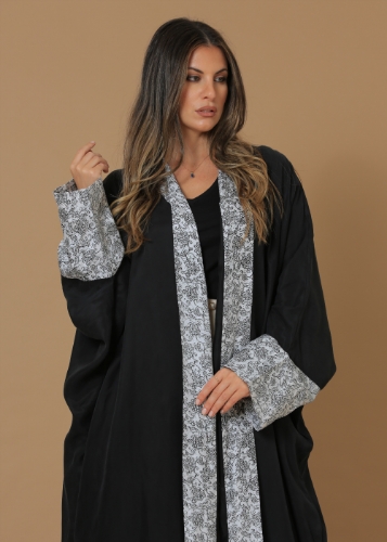 صورة Washed Silk Black Printed Bordered Abaya